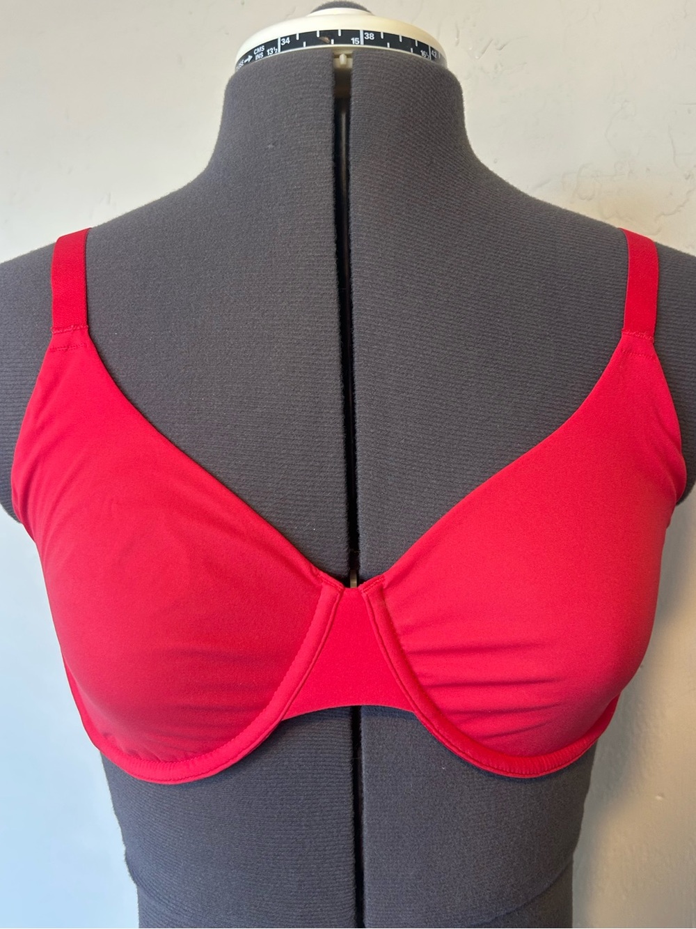 DOBREVA T-Shirt Bra Red Solid 38C Underwired Padded Adjustable Hook & Eye (1924)